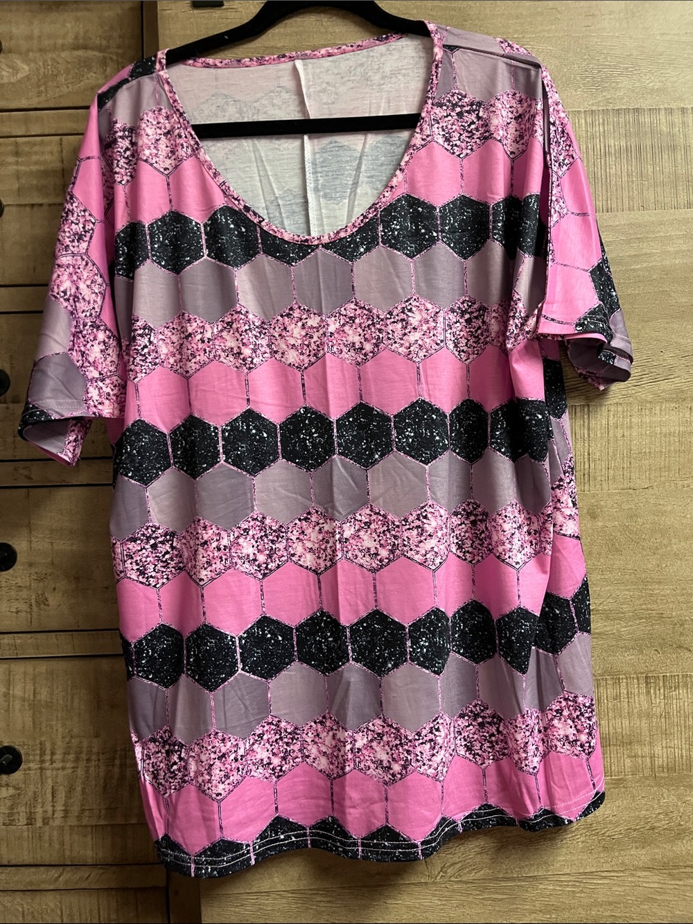 Women’s Pink Patterned V-Neck Top